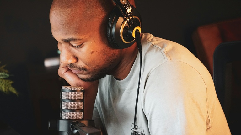 How to tell your story through a podcast and make more sales