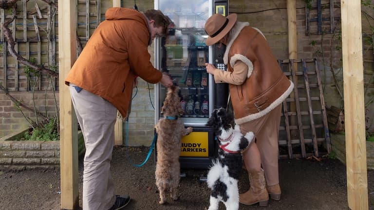 This dog-wash SME is delegating tasks to achieve results