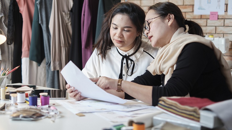 Improve your English, boost your confidence and grow your business