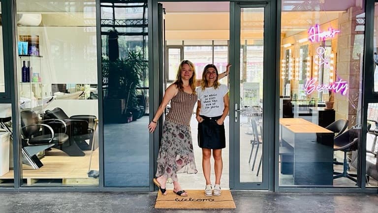 Meet the hair stylist trying to reach new clients