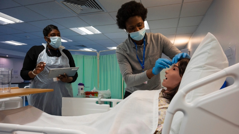 Award in customer service for health and social care settings (level 2)