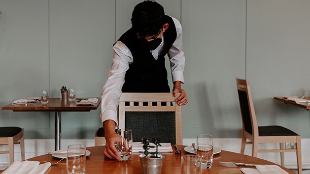 Essential barista, bar and customer service skills (Hospitality Skills Academy)