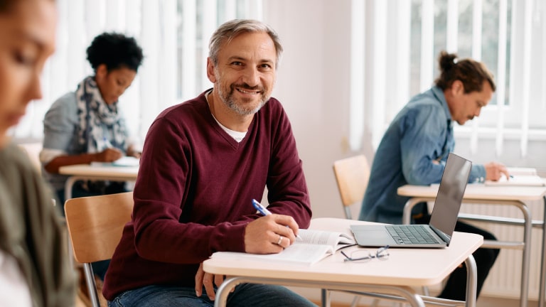 19+ English and Maths GCSE and Functional Skills for adults - Spring 2026